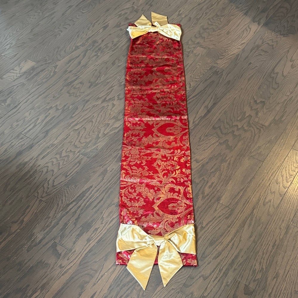 Like New! Burgundy and Gold Table Runner with Gold Bow Accents